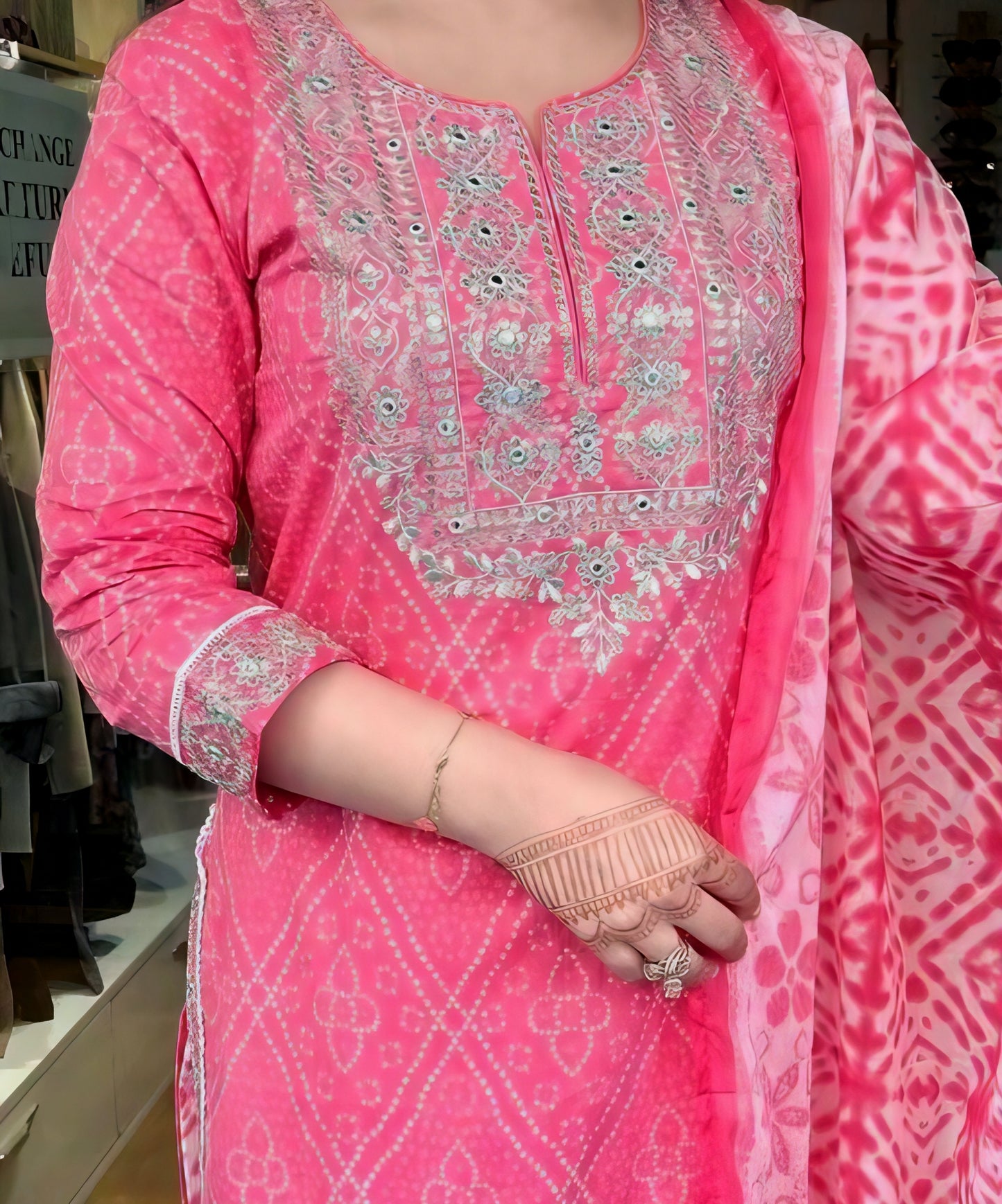 Roshni-e-Gul Rayon Pink Kurta Set