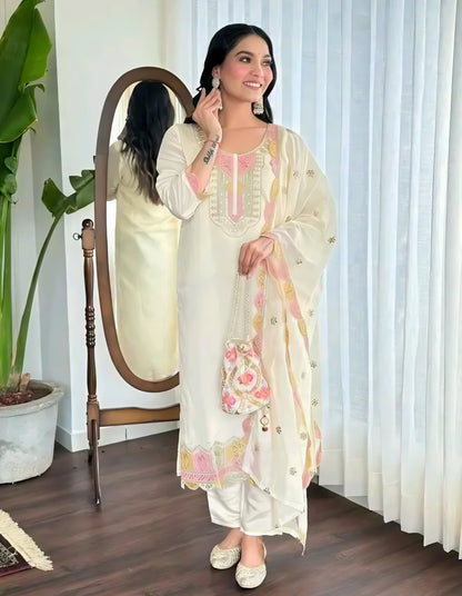 Dil-e-Nur Chanderi Silk Ivory Kurta Set