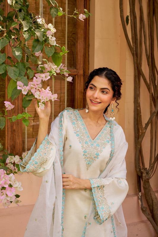 Saira-e-Bahar Chanderi Silk Cream Kurta Set