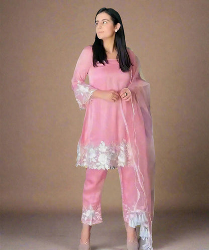 Aaliyah - Embroidered Pink Salwar Kameez Set