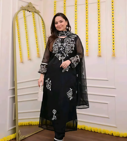 Noor-e-Saba Organza Black Embroidered Salwar Kameez Set With Dupatta